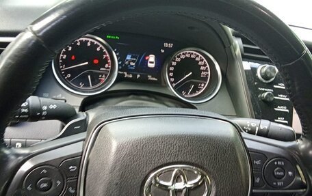 Toyota Camry, 2020 год, 3 000 000 рублей, 5 фотография