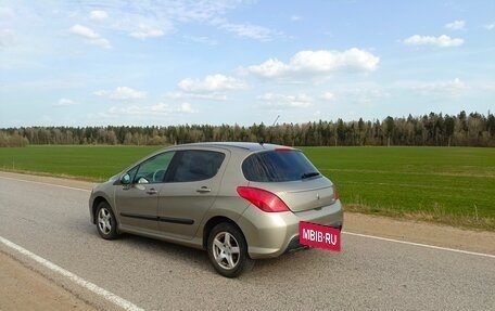 Peugeot 308 II, 2011 год, 530 000 рублей, 3 фотография