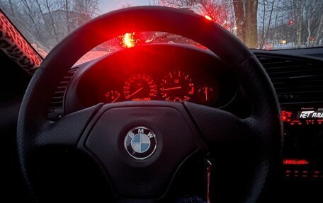 BMW 3 серия, 1992 год, 700 000 рублей, 11 фотография