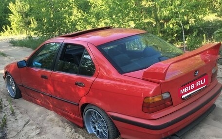 BMW 3 серия, 1992 год, 700 000 рублей, 10 фотография