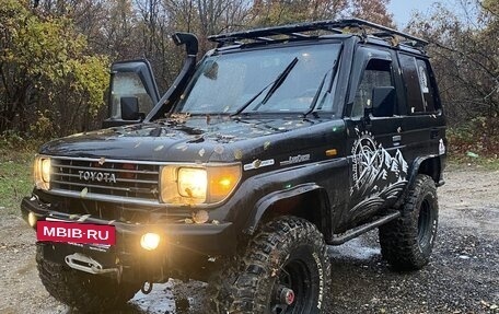 Toyota Land Cruiser 70, 1993 год, 1 800 000 рублей, 6 фотография