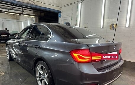 BMW 3 серия, 2017 год, 2 900 000 рублей, 2 фотография