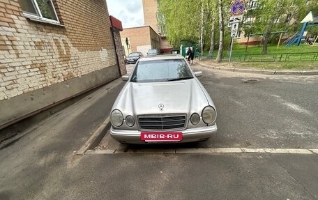 Mercedes-Benz E-Класс, 1997 год, 280 000 рублей, 7 фотография
