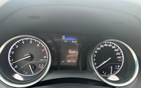 Toyota Camry, 2021 год, 3 470 000 рублей, 8 фотография