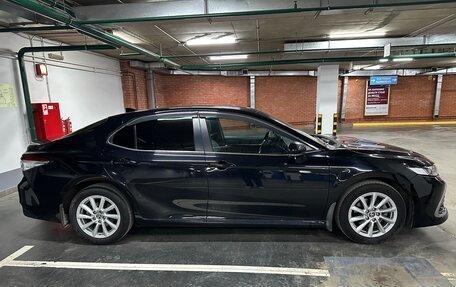Toyota Camry, 2021 год, 3 470 000 рублей, 5 фотография