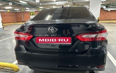 Toyota Camry, 2021 год, 3 470 000 рублей, 6 фотография