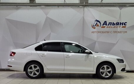 Volkswagen Jetta VI, 2014 год, 1 100 000 рублей, 2 фотография