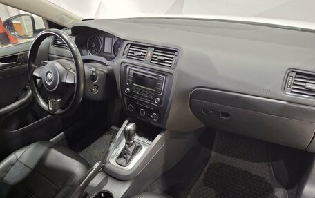 Volkswagen Jetta VI, 2014 год, 1 100 000 рублей, 12 фотография