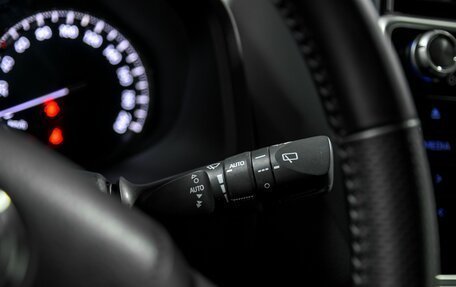 Toyota Land Cruiser Prado 150 рестайлинг 2, 2017 год, 3 956 000 рублей, 10 фотография