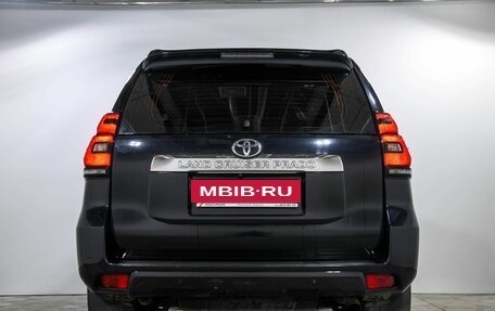 Toyota Land Cruiser Prado 150 рестайлинг 2, 2017 год, 3 956 000 рублей, 5 фотография