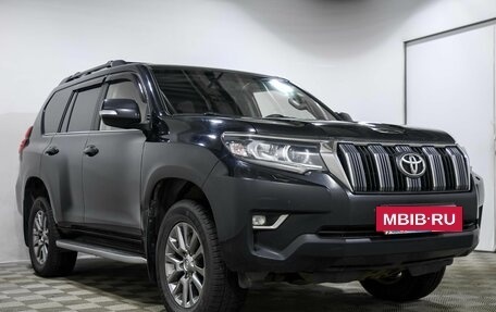 Toyota Land Cruiser Prado 150 рестайлинг 2, 2017 год, 3 956 000 рублей, 3 фотография