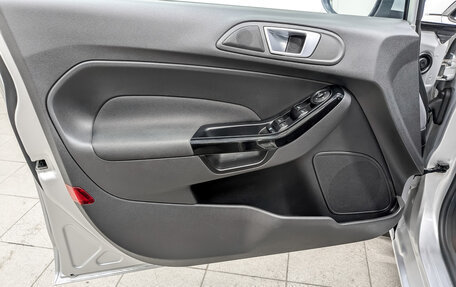 Ford Fiesta, 2015 год, 940 000 рублей, 19 фотография