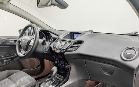 Ford Fiesta, 2015 год, 940 000 рублей, 11 фотография