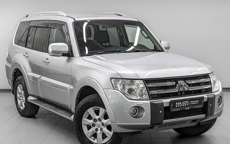 Mitsubishi Pajero IV, 2010 год, 1 950 000 рублей, 3 фотография