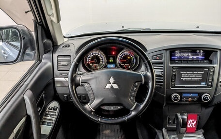 Mitsubishi Pajero IV, 2010 год, 1 950 000 рублей, 22 фотография