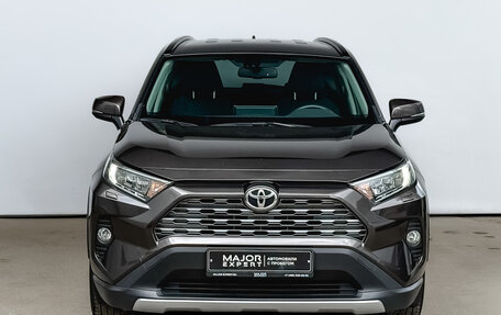 Toyota RAV4, 2021 год, 3 200 000 рублей, 2 фотография