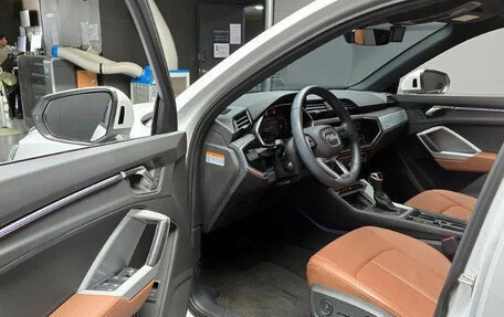 Audi Q3, 2022 год, 4 000 000 рублей, 6 фотография