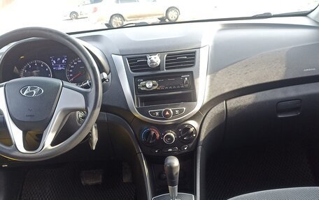 Hyundai Solaris II рестайлинг, 2012 год, 780 000 рублей, 5 фотография
