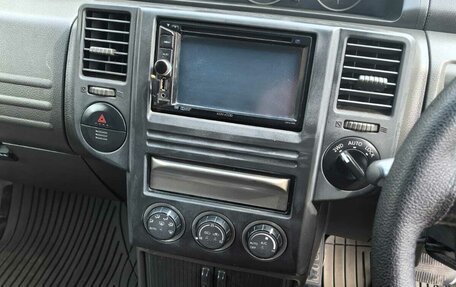 Nissan X-Trail, 2005 год, 849 000 рублей, 11 фотография