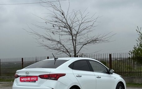 Hyundai Solaris II рестайлинг, 2020 год, 1 695 000 рублей, 7 фотография