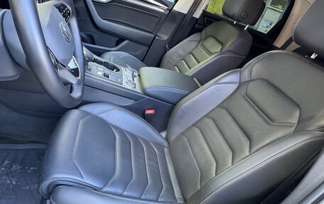 Volkswagen Touareg III, 2021 год, 6 500 000 рублей, 18 фотография