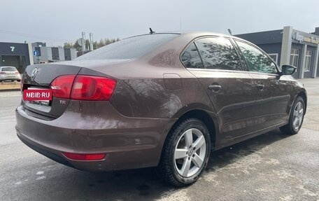Volkswagen Jetta VI, 2014 год, 1 370 000 рублей, 6 фотография
