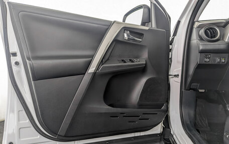 Toyota RAV4, 2015 год, 2 100 000 рублей, 19 фотография