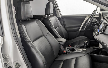 Toyota RAV4, 2015 год, 2 100 000 рублей, 24 фотография