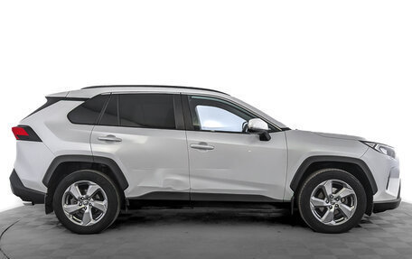 Toyota RAV4, 2021 год, 3 200 000 рублей, 4 фотография