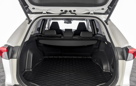 Toyota RAV4, 2021 год, 3 200 000 рублей, 10 фотография