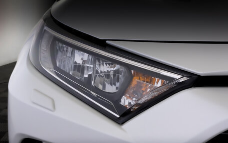 Toyota RAV4, 2021 год, 3 200 000 рублей, 17 фотография