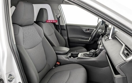 Toyota RAV4, 2021 год, 3 200 000 рублей, 23 фотография