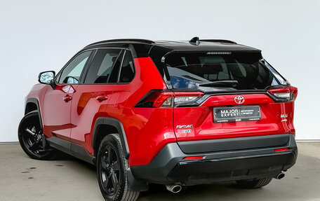 Toyota RAV4, 2021 год, 3 900 000 рублей, 7 фотография