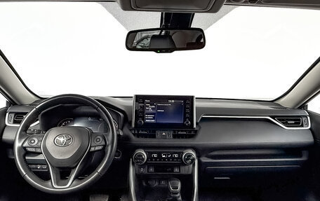 Toyota RAV4, 2021 год, 3 900 000 рублей, 14 фотография
