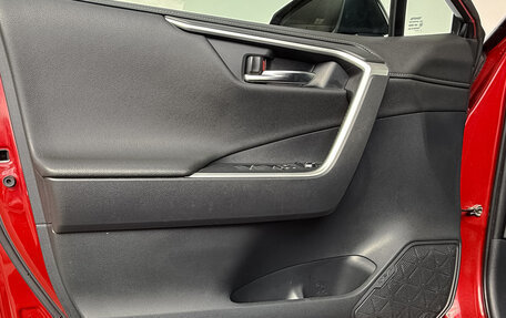 Toyota RAV4, 2021 год, 3 900 000 рублей, 19 фотография
