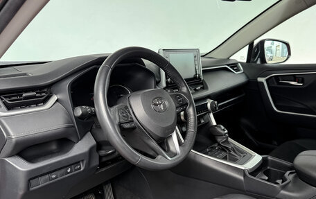 Toyota RAV4, 2021 год, 3 900 000 рублей, 15 фотография