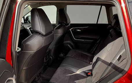 Toyota RAV4, 2021 год, 3 900 000 рублей, 18 фотография