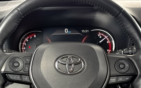 Toyota RAV4, 2021 год, 3 900 000 рублей, 26 фотография