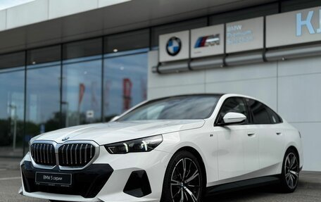 BMW 5 серия, 2024 год, 9 500 000 рублей, 3 фотография