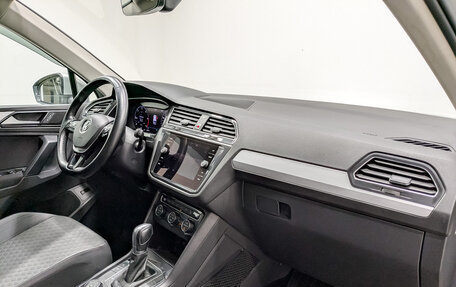 Volkswagen Tiguan II, 2017 год, 2 225 000 рублей, 11 фотография