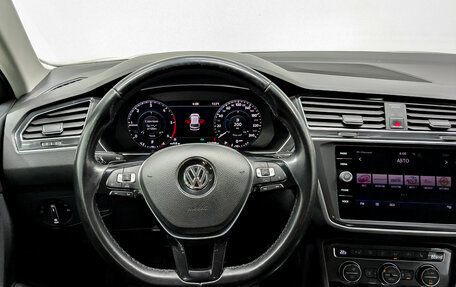Volkswagen Tiguan II, 2017 год, 2 225 000 рублей, 21 фотография