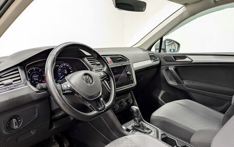 Volkswagen Tiguan II, 2017 год, 2 225 000 рублей, 16 фотография