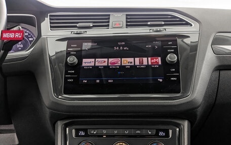 Volkswagen Tiguan II, 2018 год, 2 050 000 рублей, 16 фотография