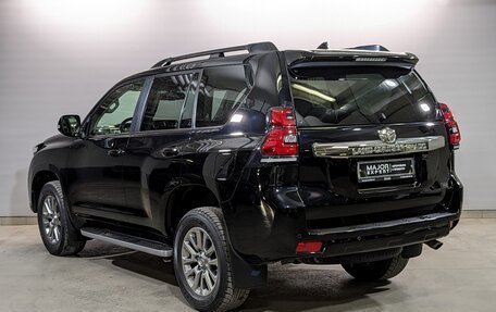 Toyota Land Cruiser Prado 150 рестайлинг 2, 2017 год, 4 150 000 рублей, 6 фотография