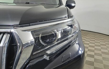 Toyota Land Cruiser Prado 150 рестайлинг 2, 2018 год, 4 699 000 рублей, 21 фотография