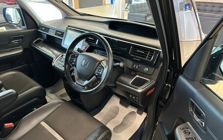 Honda Stepwgn IV, 2017 год, 2 949 900 рублей, 10 фотография