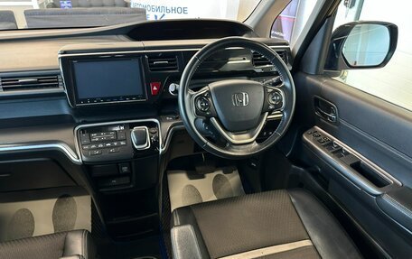 Honda Stepwgn IV, 2017 год, 2 949 900 рублей, 15 фотография