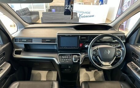 Honda Stepwgn IV, 2017 год, 2 949 900 рублей, 16 фотография
