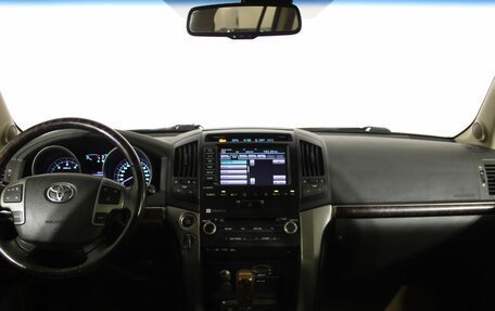 Toyota Land Cruiser 200, 2011 год, 2 886 000 рублей, 10 фотография
