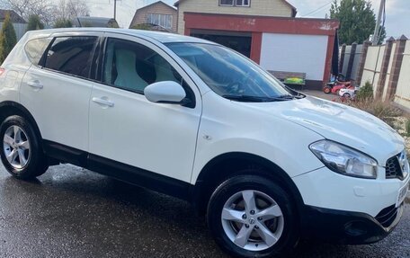 Nissan Qashqai, 2010 год, 850 000 рублей, 1 фотография
